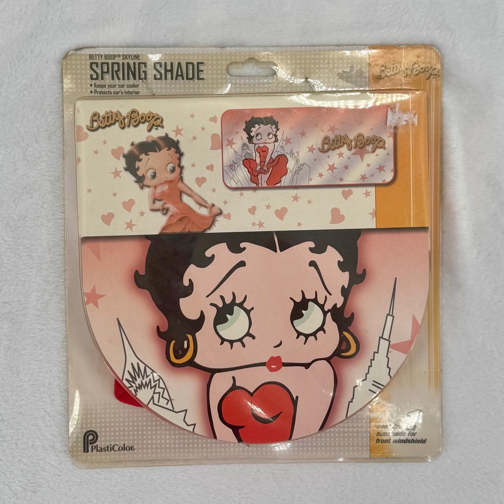 Betty Boop Skyline Spring Shade Car Sunshade Front Windshield Plasticolor 2010